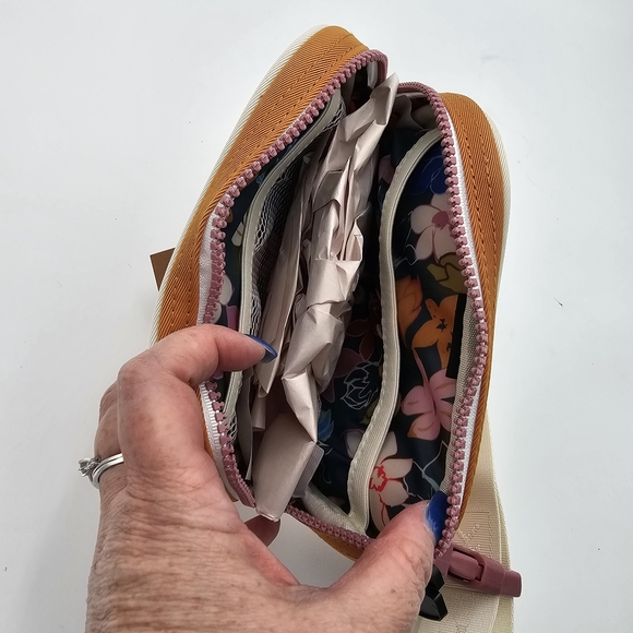 Thread Tan Mini Bag - Picture 9 of 9